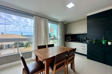 Apartamento &agrave; venda - 180m&sup2; - 