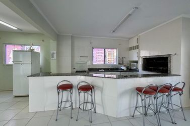 Apartamento &agrave; venda - 80m&sup2; - Centro