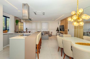 Apartamento &agrave; venda - 136m&sup2; - Pioneiros