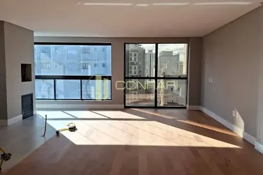 Apartamento &agrave; venda - 124m&sup2; - MEIA PRAIA