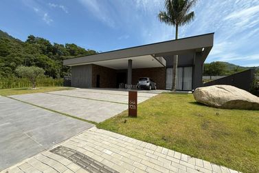 Casa &agrave; venda - 563m&sup2; - Casa Branca