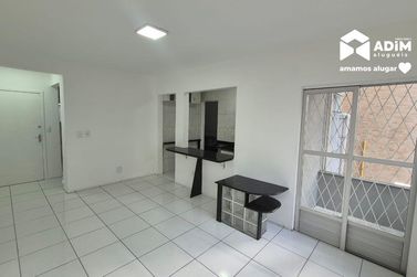 Apartamento para alugar - 103m&sup2; - Centro