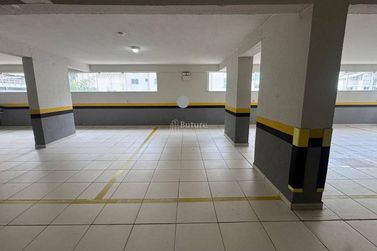 Apartamento para alugar - Meia Praia