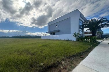 Terreno &agrave; venda - 362m&sup2; - Jardim Dourado
