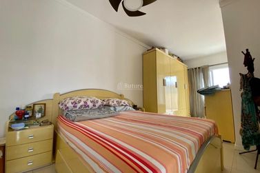 Apartamento &agrave; venda - 130m&sup2; - 