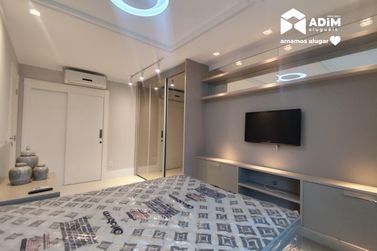 Apartamento para alugar - 230m&sup2; - Centro