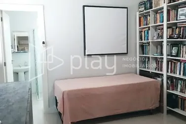 Apartamento &agrave; venda - 85m&sup2; - Meia Praia