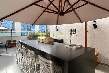 Apartamento para alugar - 258m&sup2; - meia praia
