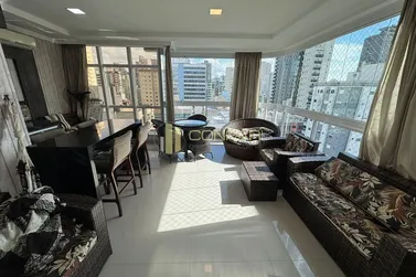 Apartamento para alugar - 182m&sup2; - Meia Praia