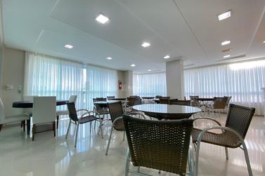 Apartamento &agrave; venda - 143m&sup2; - Meia Praia