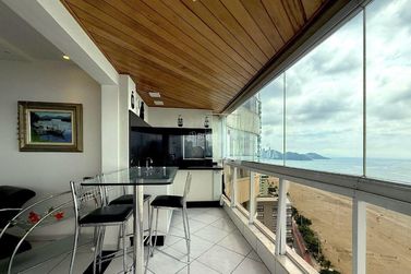 Apartamento &agrave; venda - 102m&sup2; - Centro