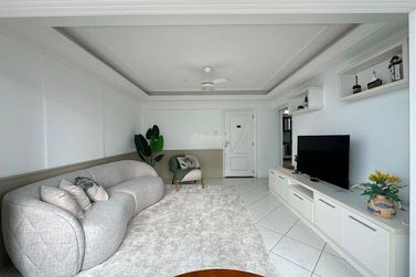 Apartamento &agrave; venda - 165m&sup2; - Centro