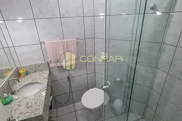 Apartamento &agrave; venda - 110m&sup2; - Meia Praia