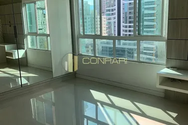 Apartamento para alugar - 150m&sup2; - Meia Praia