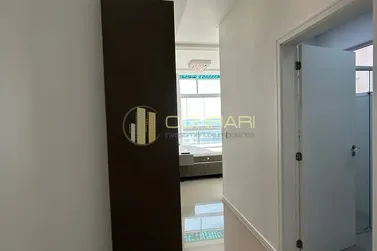 Apartamento &agrave; venda - 260m&sup2; - Meia Praia