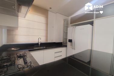 Apartamento para alugar - 112m&sup2; - Centro