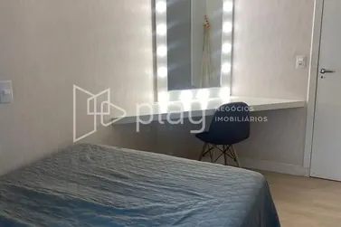 Apartamento &agrave; venda - 112m&sup2; - Meia Praia