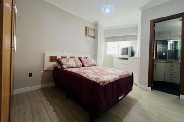Apartamento &agrave; venda - 110m&sup2; - Meia Praia