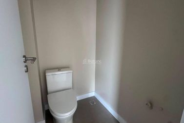 Apartamento &agrave; venda - 110m&sup2; - Meia Praia