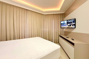 Apartamento &agrave; venda - 202m&sup2; - Meia Praia