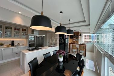Apartamento &agrave; venda - Meia Praia