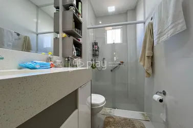 Apartamento &agrave; venda - 133m&sup2; - Meia Praia