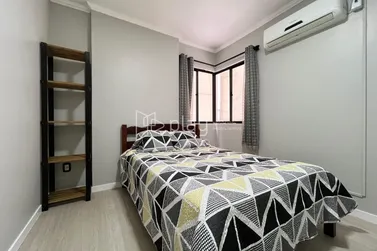 Apartamento &agrave; venda - 110m&sup2; - Meia Praia