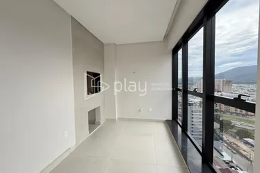 Apartamento &agrave; venda - 141m&sup2; - Meia Praia