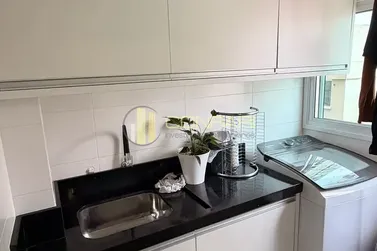 Apartamento &agrave; venda - 134m&sup2; - Meia Praia
