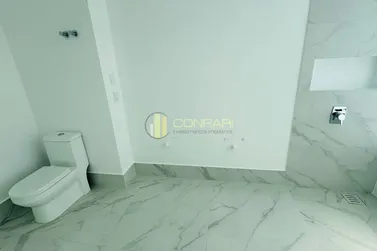 Apartamento &agrave; venda - 185m&sup2; - Meia Praia