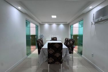 Apartamento &agrave; venda - 84m&sup2; - Pioneiros