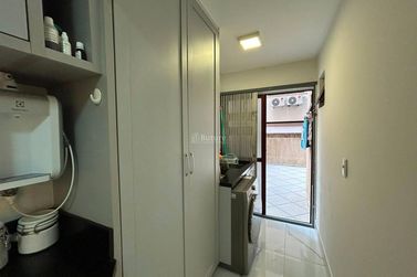 Apartamento &agrave; venda - 147m&sup2; - Meia Praia