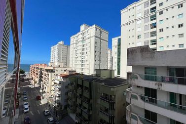 Apartamento &agrave; venda - 178m&sup2; - Meia Praia