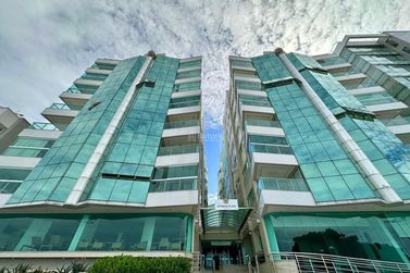 Apartamento &agrave; venda - 161m&sup2; - Centro