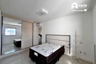Apartamento para alugar - 182m&sup2; - Centro