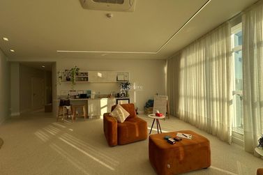 Sala Comercial &agrave; venda - 56m&sup2; - Meia Praia