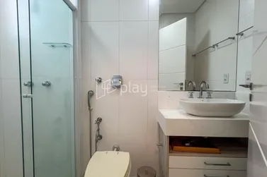 Apartamento &agrave; venda - 165m&sup2; - Centro