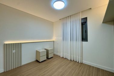 Apartamento &agrave; venda - 122m&sup2; - Centro