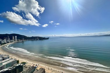 Apartamento &agrave; venda - 208m&sup2; - Centro