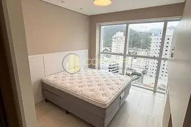 Apartamento &agrave; venda - 136m&sup2; - Centro