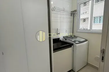 Apartamento para alugar - 110m&sup2; - Meia Praia