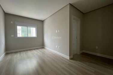 Apartamento &agrave; venda - 193m&sup2; - Meia Praia