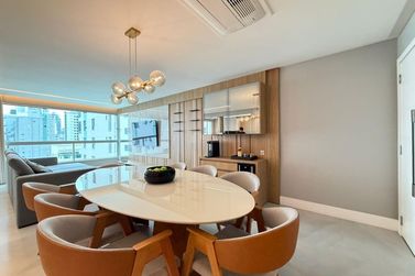 Apartamento &agrave; venda - 126m&sup2; - Centro