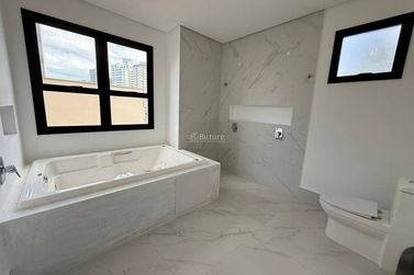 Apartamento &agrave; venda - 538m&sup2; - Centro