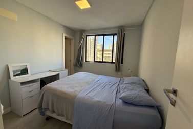 Apartamento &agrave; venda - 65m&sup2; - Meia Praia
