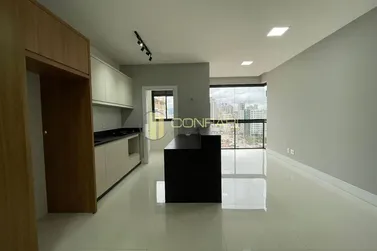 Apartamento &agrave; venda - 86m&sup2; - Pereque