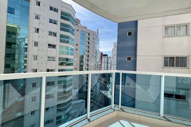 Apartamento &agrave; venda - 197m&sup2; - Centro