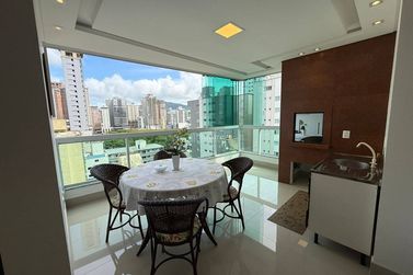 Apartamento &agrave; venda - Meia Praia
