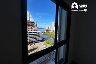 Apartamento para alugar - 125m&sup2; - Meia Praia