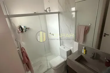 Apartamento &agrave; venda - 133m&sup2; - Meia Praia